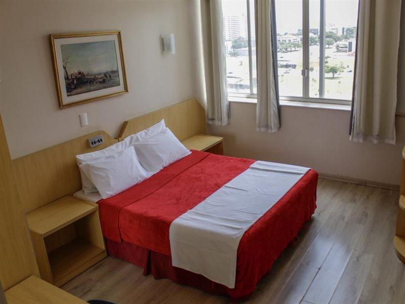 Airam Brasilia Hotel Bagian luar foto