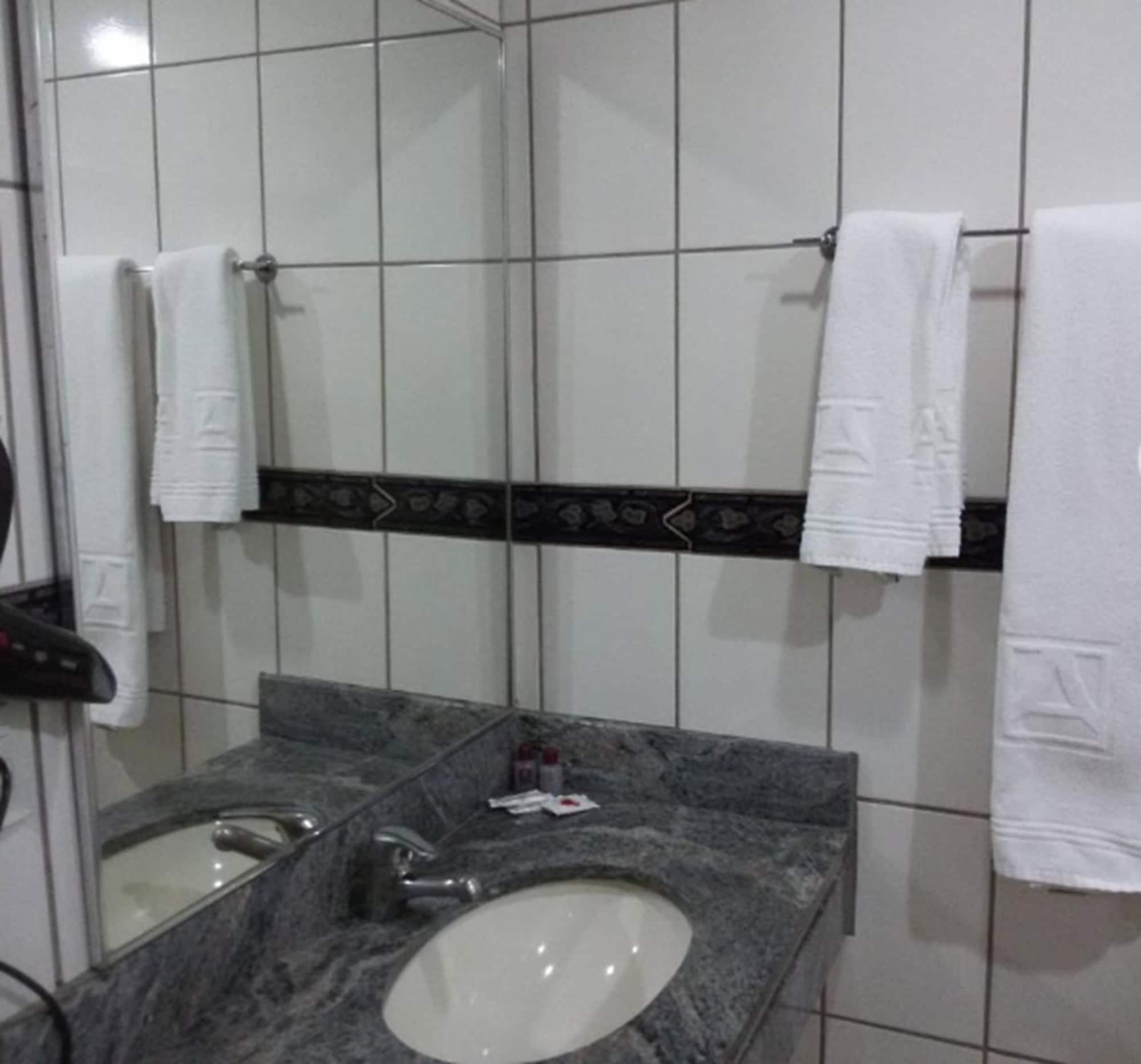 Airam Brasilia Hotel Bagian luar foto