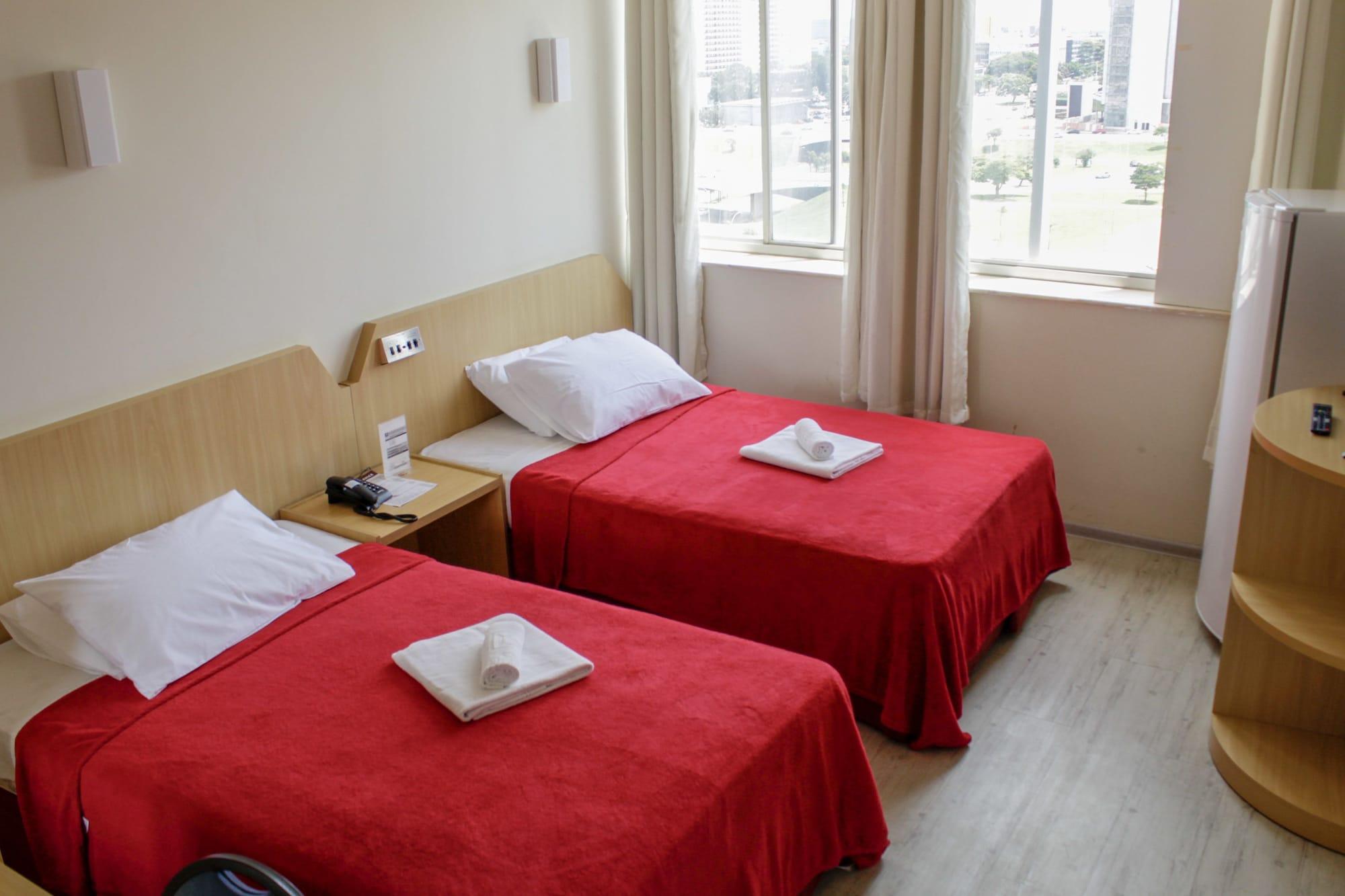 Airam Brasilia Hotel Bagian luar foto