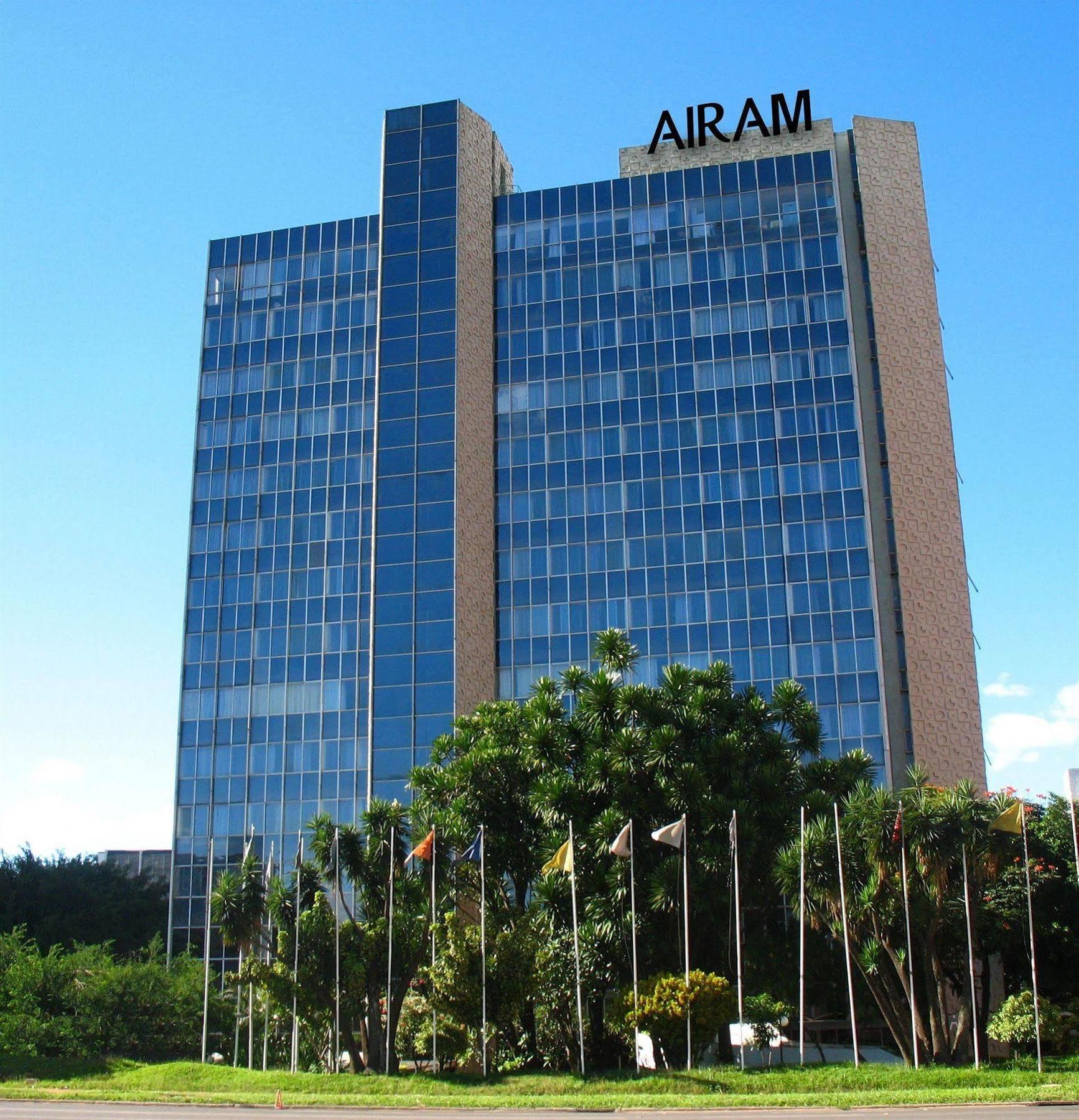 Airam Brasilia Hotel Bagian luar foto