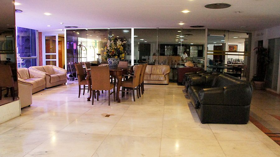 Airam Brasilia Hotel Bagian luar foto